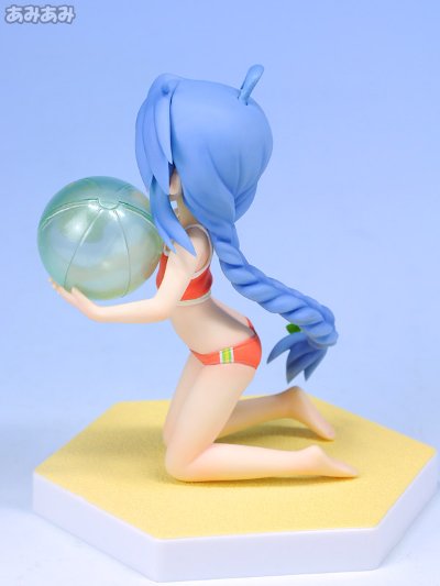 BEACH QUEENS 幸运星 泉此方