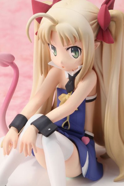 露蒂的玩具  亚斯塔露蒂・尤各瓦尔 