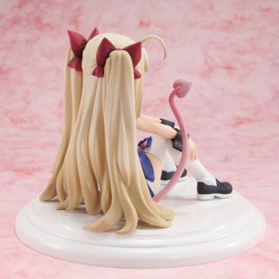 露蒂的玩具  亚斯塔露蒂・尤各瓦尔 