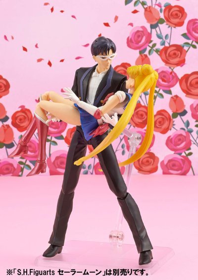 S.H.Figuarts 夜礼服假面 『美少女战士』