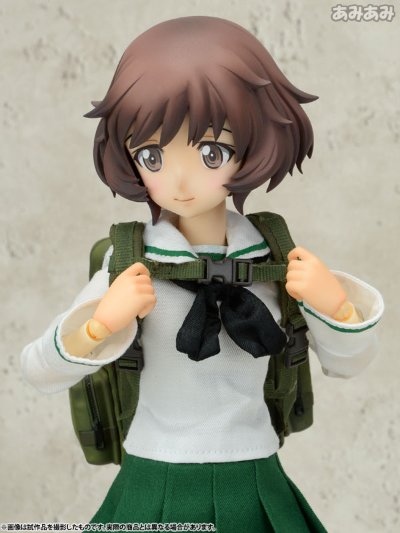 REAL ACTION HEROES No.690 RAH 少女与战车 秋山优花里