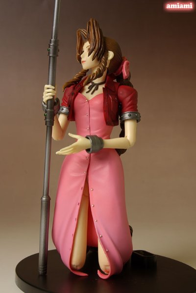 FF VII PlayArts 爱丽丝·盖恩斯巴勒