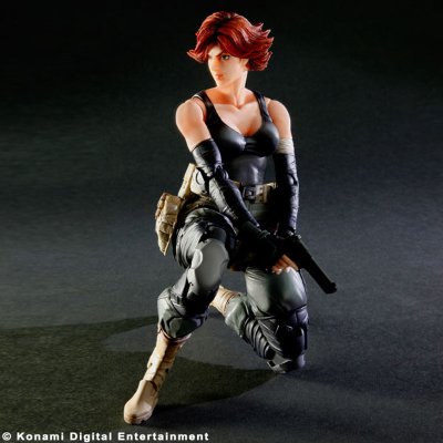PlayArts改 メタルギアソリッド 梅丽尔・希尔弗伯 可动手办