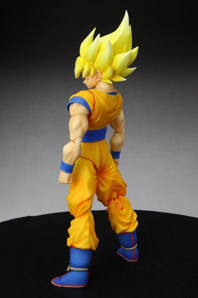 S.H.Figuarts 龙珠 超级赛亚人 孙悟空