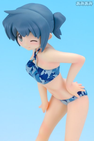 BEACH QUEENS 向阳素描×蜂窝 乃莉