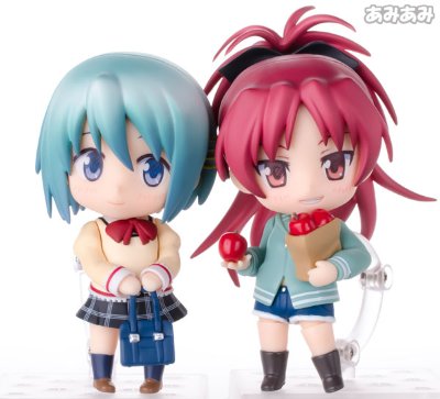 粘土人 #422 美树沙耶香 制服.＆佐倉杏子 私服