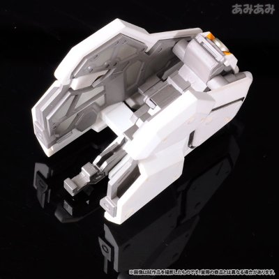 FORMANIA ν 高达