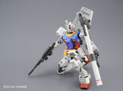 MG 1/100 RX-78-2 高达 3.0版本