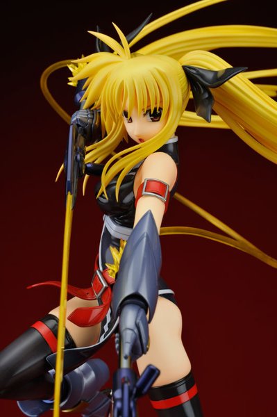魔法少女奈叶StrikerS 	菲特·泰斯塔罗沙 Shin Sonic Form