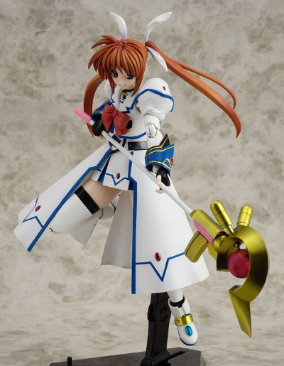 GUTTOKURU人形收藏系列16 魔法少女奈叶StrikerS 高町奈叶