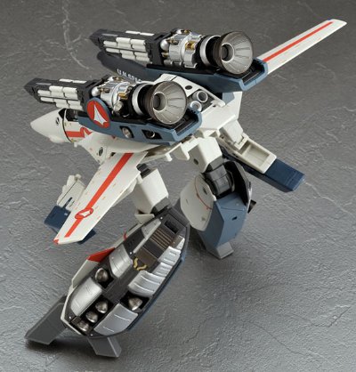 YAMATO超时空要塞系列 1/60 完全変形 VF-1J 一条辉 机 with スーパーパーツ