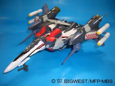 超时空要塞F(Frontier) 1/72 VF-25F 装甲Messiah Valkyrie 阿尔特机