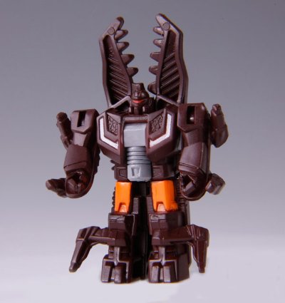 变形金刚ジェネレーションズ TG-28 メガ特朗＆スタース奶油