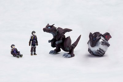 HMM系列  索斯机兽 EZ-034 真红强装虐杀龙 Raven样式