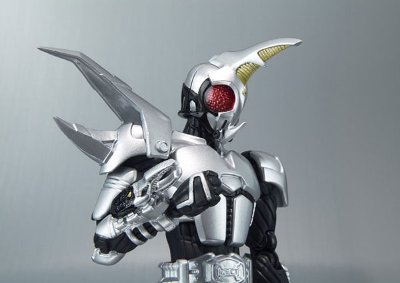 S.H.Figuarts 假面骑士银斗