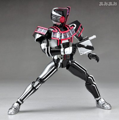 S.H.Figuarts 假面骑士帝骑 完全形态