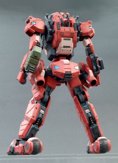 ボーダーブレイク クーガーI型 重火力兵装 Aクラスカラー 一部涂装済みPlastic Kit