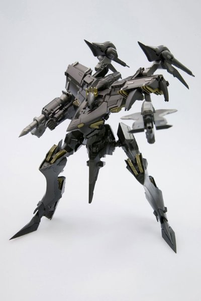 装甲・コア Ormel TYPE-LAHIRE(ライール) ガンメタリックVer. プラキット