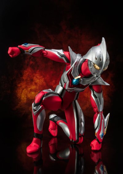 ULTRA-ACT 奈克赛斯奥特曼 成年形态