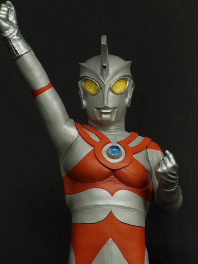 大怪兽系列 艾斯奥特曼 登场造型版