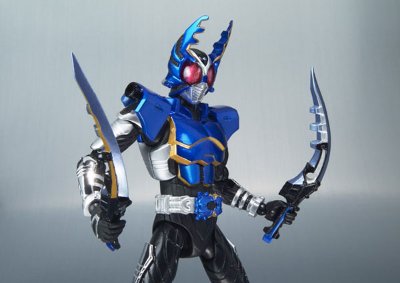 S.H.Figuarts 假面骑士钢斗王
