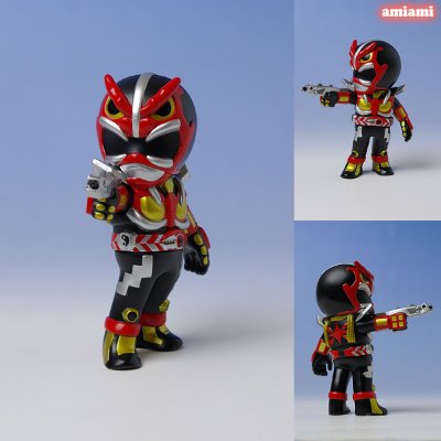 ハイパー・ディフォルメ・ヒーロー・系列 超神ネイガー