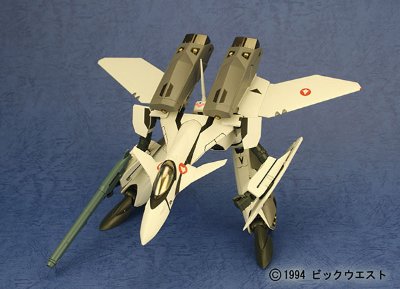 超时空要塞7 VF-11C 雷电 with Super Pack