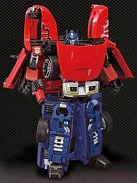 变形金刚 バイナルテック BT22 コンボイ feat. ダッジラムSRT10