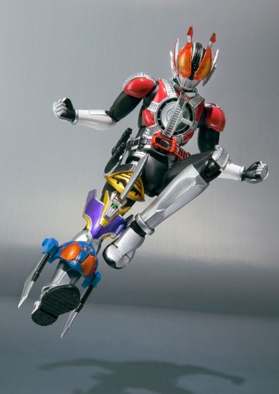S.H.Figuarts 假面骑士电王 顶点形态