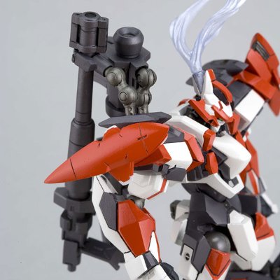 REVOLTECH No.059 全金属狂潮 ARX-8 烈焰魔剑