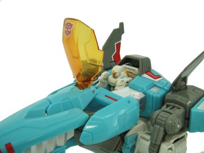 变形金刚レジェンズ LG09 ブ莲伊恩ストーム