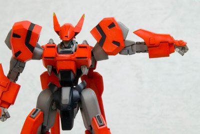 剧场版 机动战舰抚子号 艾斯特巴利斯・カスタム リョーコ机 一部涂装済みPlastic Kit