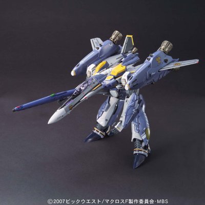 超时空要塞F(Frontier) 1/72 VF-25S スーパーMessiah Valkyrie オズマ机