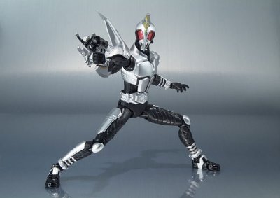 S.H.Figuarts 假面骑士银斗