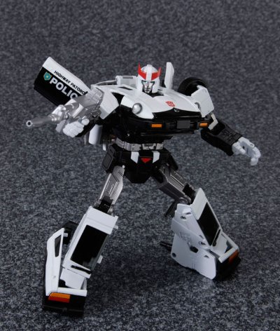 变形金刚 Masterpiece MP-17 Prowl 警车