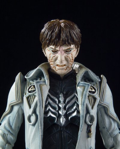 牙狼系列 换装铠甲与剧中道具第五作 心灭兽身牙狼与魔道指环扎尔巴战损版