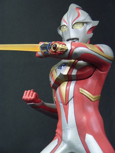 大怪兽系列 梦比优斯奥特曼 勇者形态