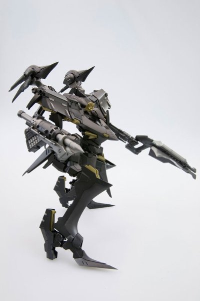 装甲・コア Ormel TYPE-LAHIRE(ライール) ガンメタリックVer. プラキット