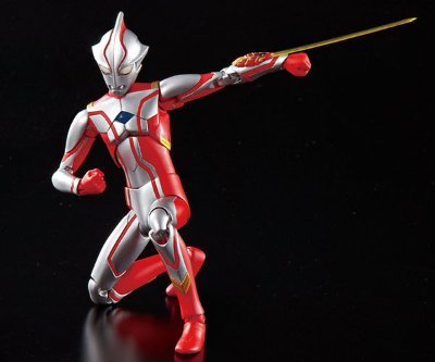 ULTRA-ACT 梦比优斯奥特曼 梦比优斯奥特曼