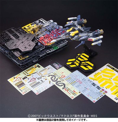 超时空要塞F(Frontier) 1/72 VF-25S 装甲Messiah Valkyrie オズマ机