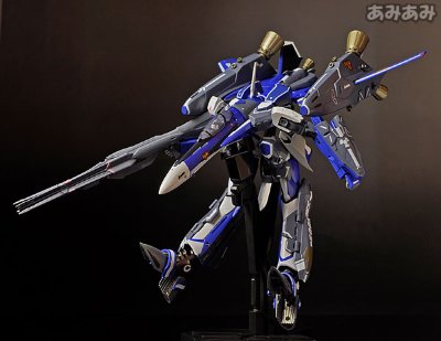 DX超合金 超时空要塞Ｆ VF-25G Messiah Valkyrie ミハエル・ブラン（ミシェル）机