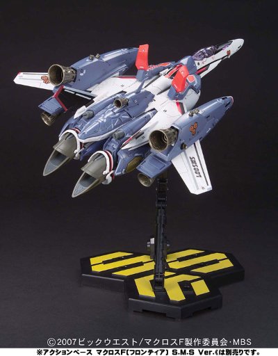 超时空要塞F(Frontier) 1/72 VF-25F スーパーMessiah Valkyrie 阿尔特机