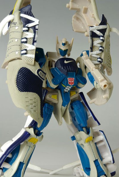 变形金刚 スポーツレーベル コンボイ feat.ナイキ FREE7.0 玛丽ンカラーVer.