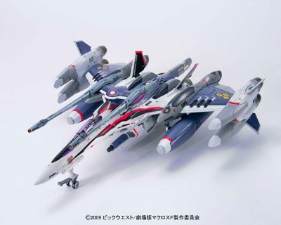 超时空要塞F(Frontier) 1/72 VF-25F トルネードMessiah Valkyrie 阿尔特机