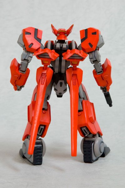 剧场版 机动战舰抚子号 艾斯特巴利斯・カスタム リョーコ机 一部涂装済みPlastic Kit