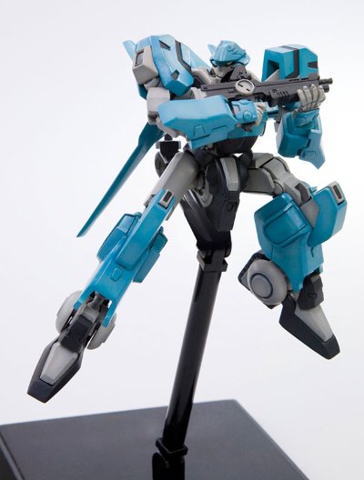 剧场版 机动战舰抚子号 艾斯特巴利斯・カスタム 泉机 Plastic Kit