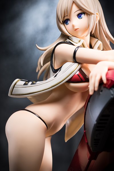 噬神者2 艾莉莎・伊莉妮琪娜・奥美拉 泳装版