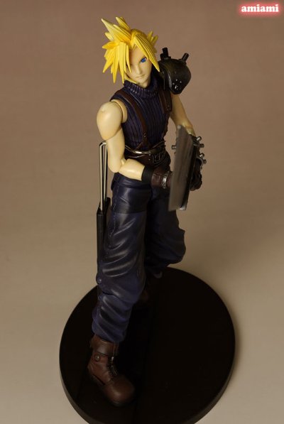 最终幻想VII PlayArts 克劳德・史特莱夫