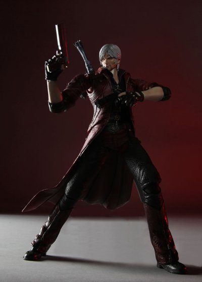 DEVIL MAY CRY4（デビルメイクライ4）PlayArts改 但丁 可动手办