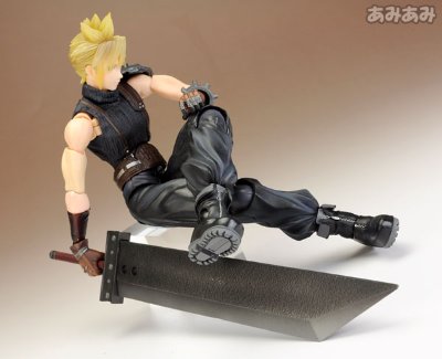 ディシディア 最终幻想 PlayArts改 クラウド 可动手办